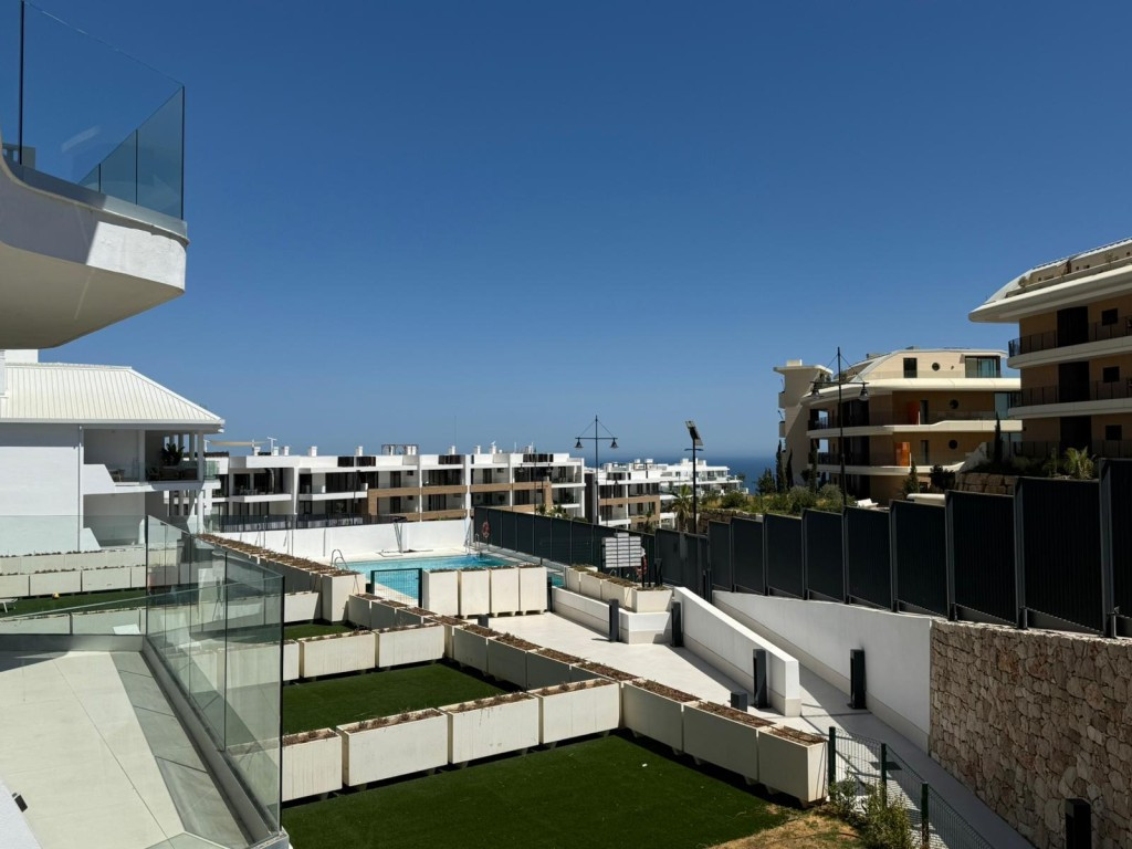 3 Bed Διαμέρισμα μεσαίου ορόφου in Fuengirola σε Fuengirola, Διαμέρισμα