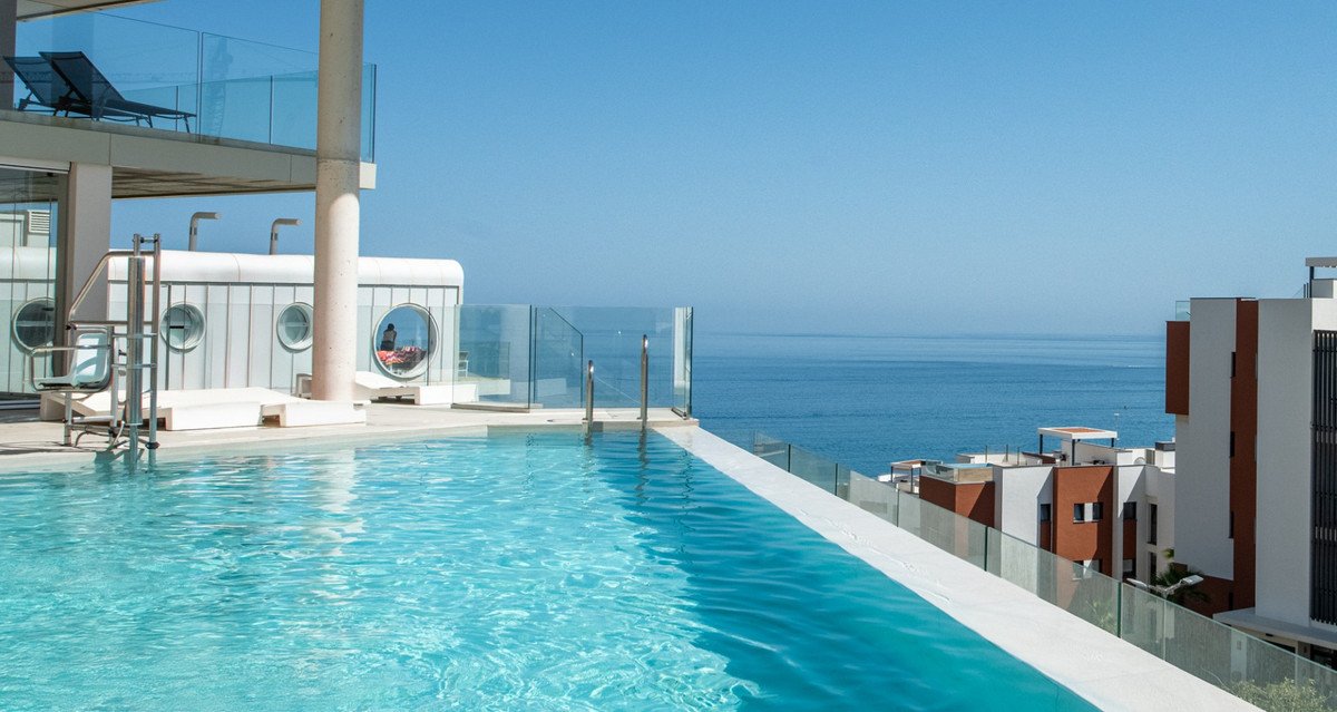 3 Bed Középső emeleti lakás in Fuengirola -ben Fuengirola, Apartman