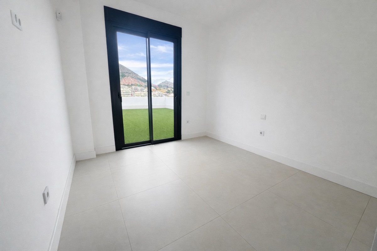 3 Bed شقة في الطابق الأرضي in Fuengirola في Fuengirola, شقة
