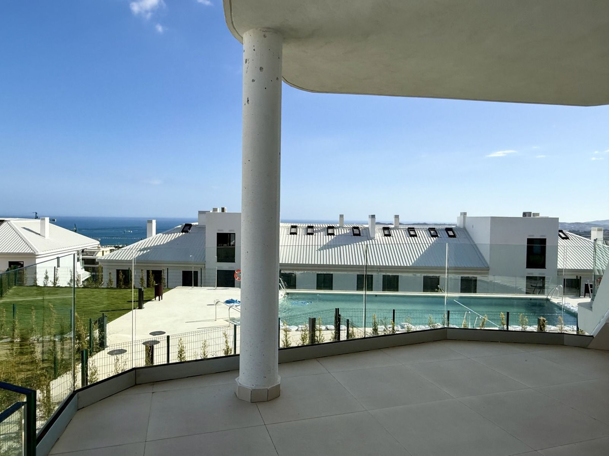 3 Bed Byt na strednom poschodí in Fuengirola v Fuengirola, Byt