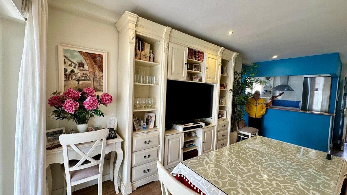 3 Bed Apartament la etaj intermediar in Fuengirola în Fuengirola, Apartament