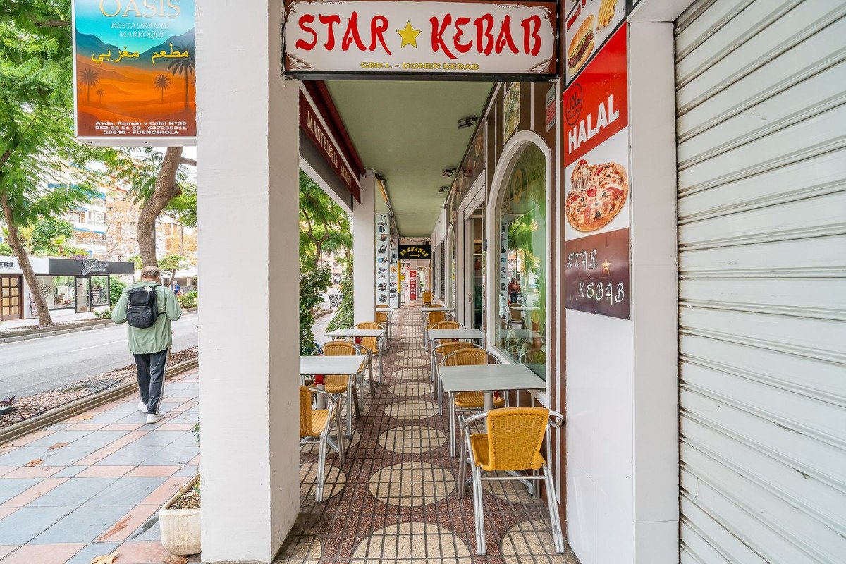 1 Bed Bar in Fuengirola in Fuengirola, 