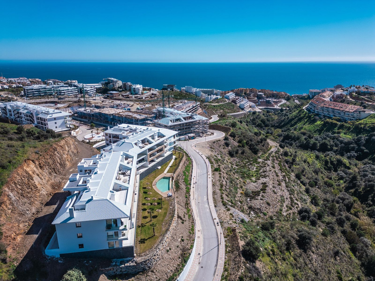 2 Bed شقة في الطابق العلوي in Fuengirola في Fuengirola, شقة