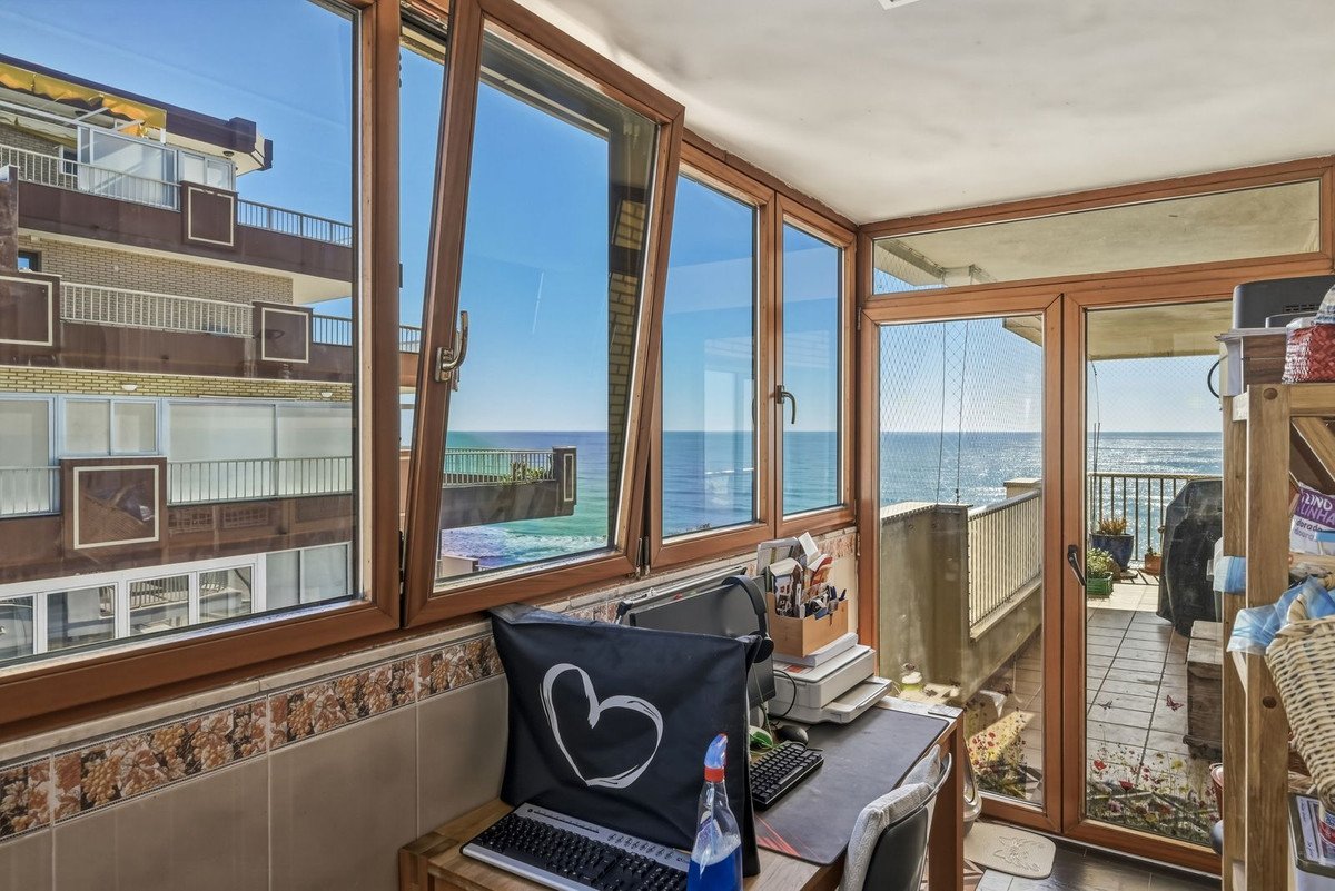 2 Bed بنتهاوس in Fuengirola في Fuengirola, بنت هاوس