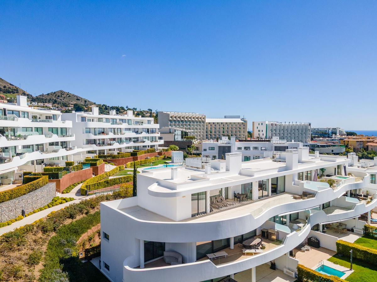 3 Bed بنتهاوس in Fuengirola في Fuengirola, بنتهاوس