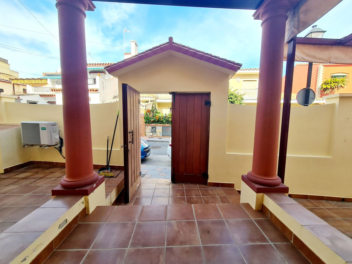3 Bed منزل شبه منفصل in Fuengirola في Fuengirola, فيلا دوبلكس