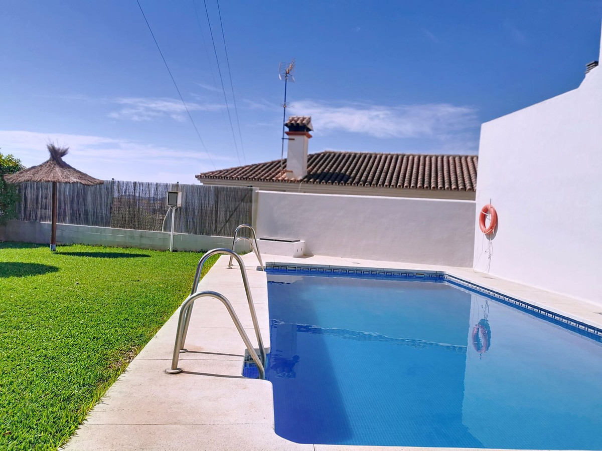 3 Bed منزل شبه منفصل in Fuengirola في Fuengirola, تاون هاوس