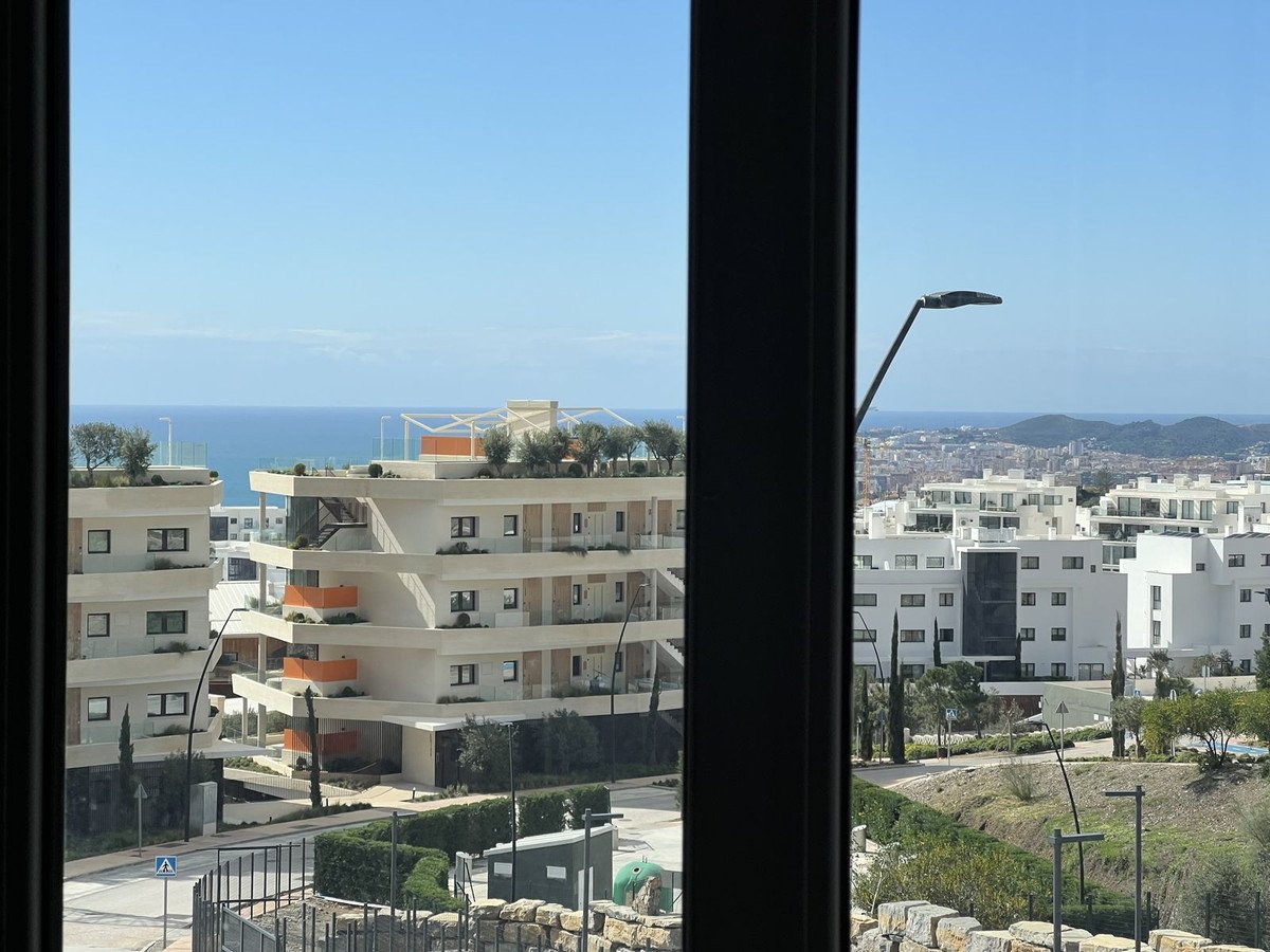 4 Bed Wolnostojąca willa in Fuengirola w Fuengirola, Willa Wolnostojąca