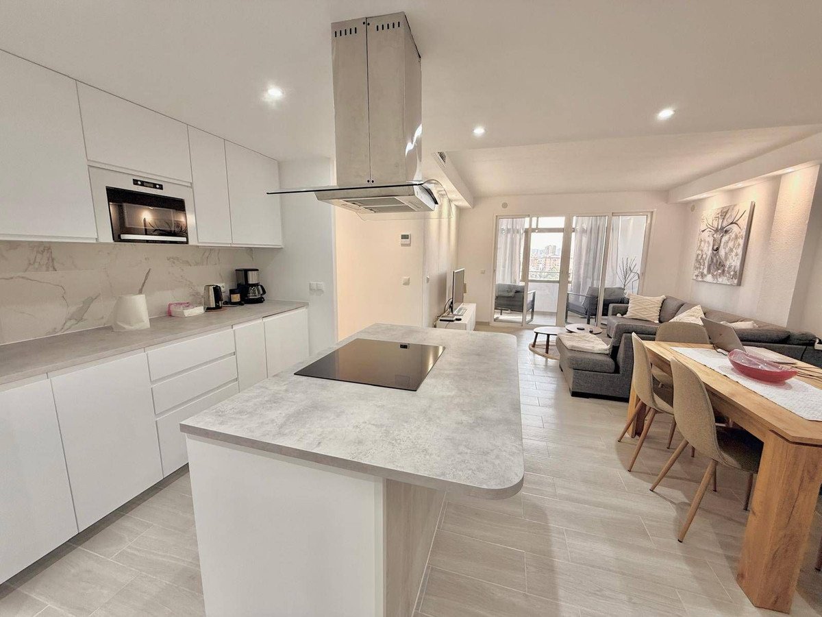 3 Bed Middle Floor Apartment in Fuengirola in Fuengirola, Apartment