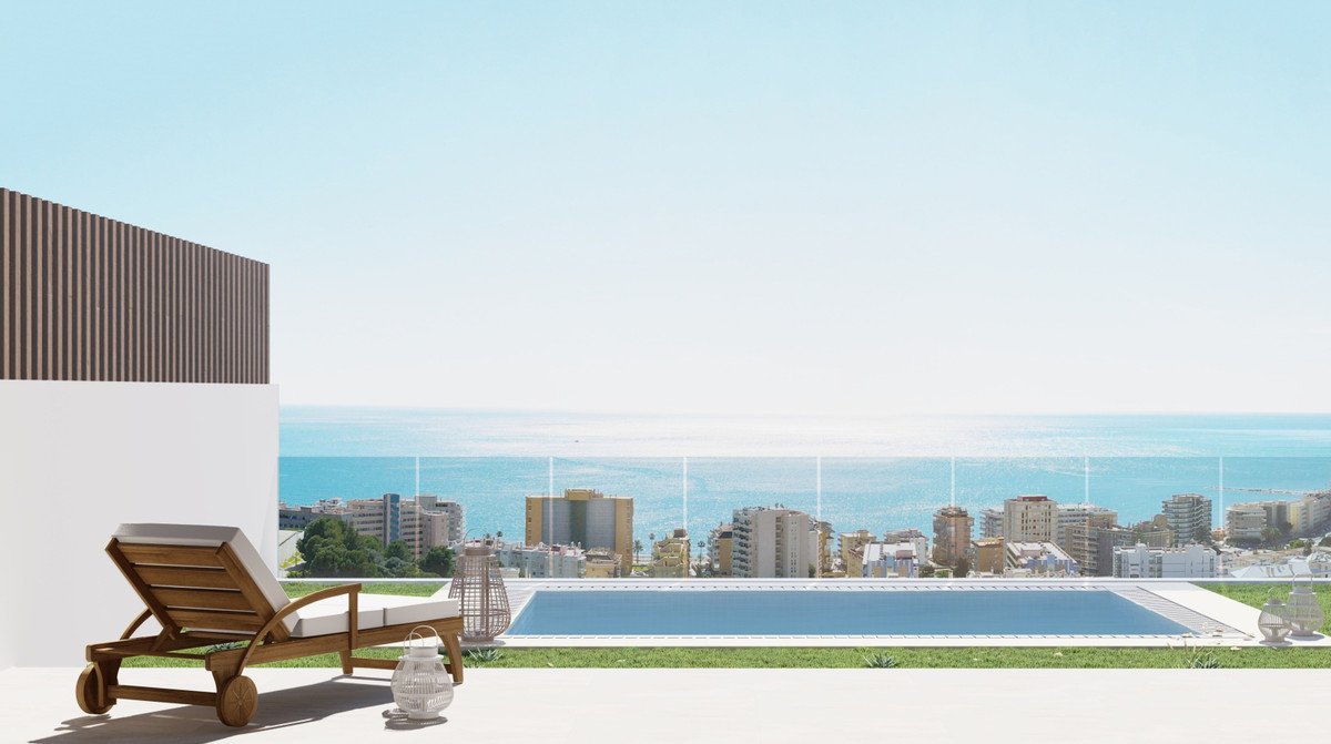 3 Bed New Development in Fuengirola في Fuengirola, فلل شبه مستقلة