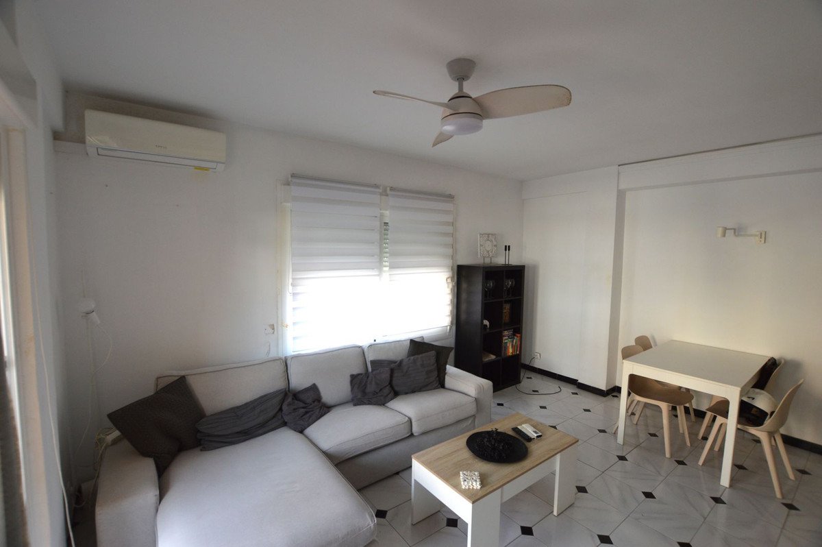 3 Bed Tussenverdieping Appartement in Los Boliches