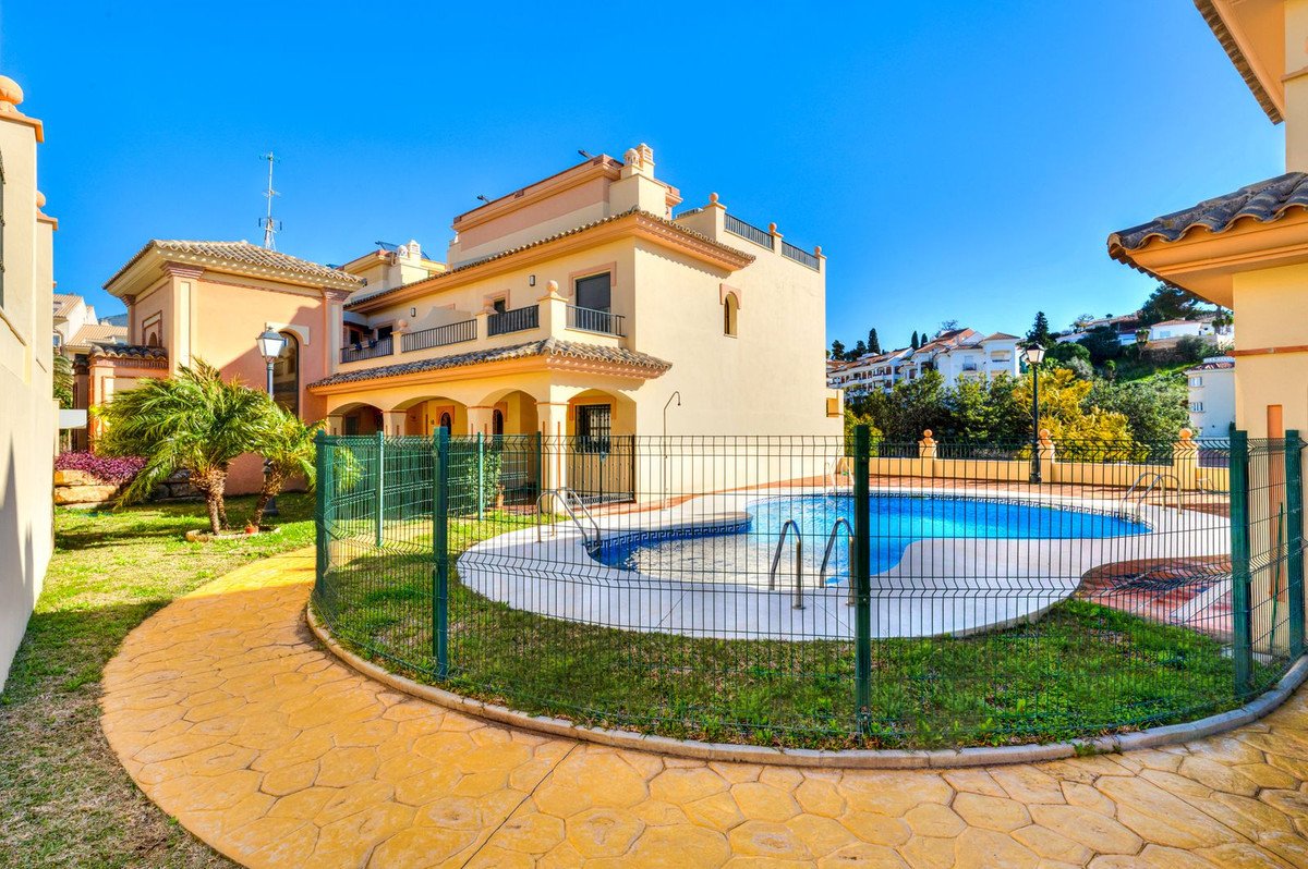 3 Bed Rijtjeshuis in Los Pacos in Los Pacos, Rijtjeshuis