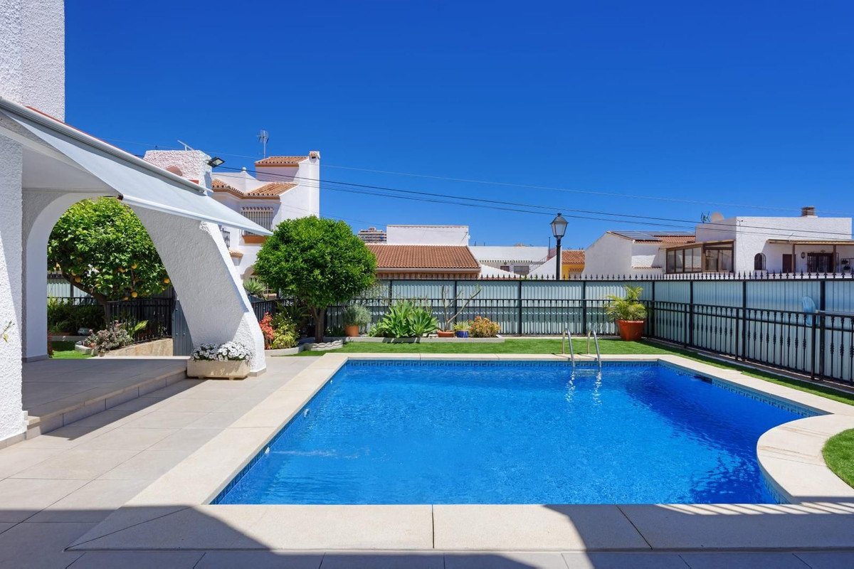 3 Bed Vrijstaande Villa in Los Pacos in Los Pacos, 