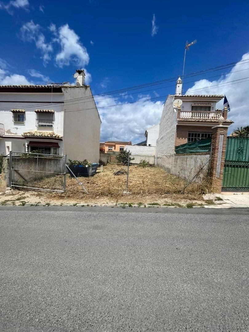 Residential Plot in Fuengirola in Fuengirola — Building Plot