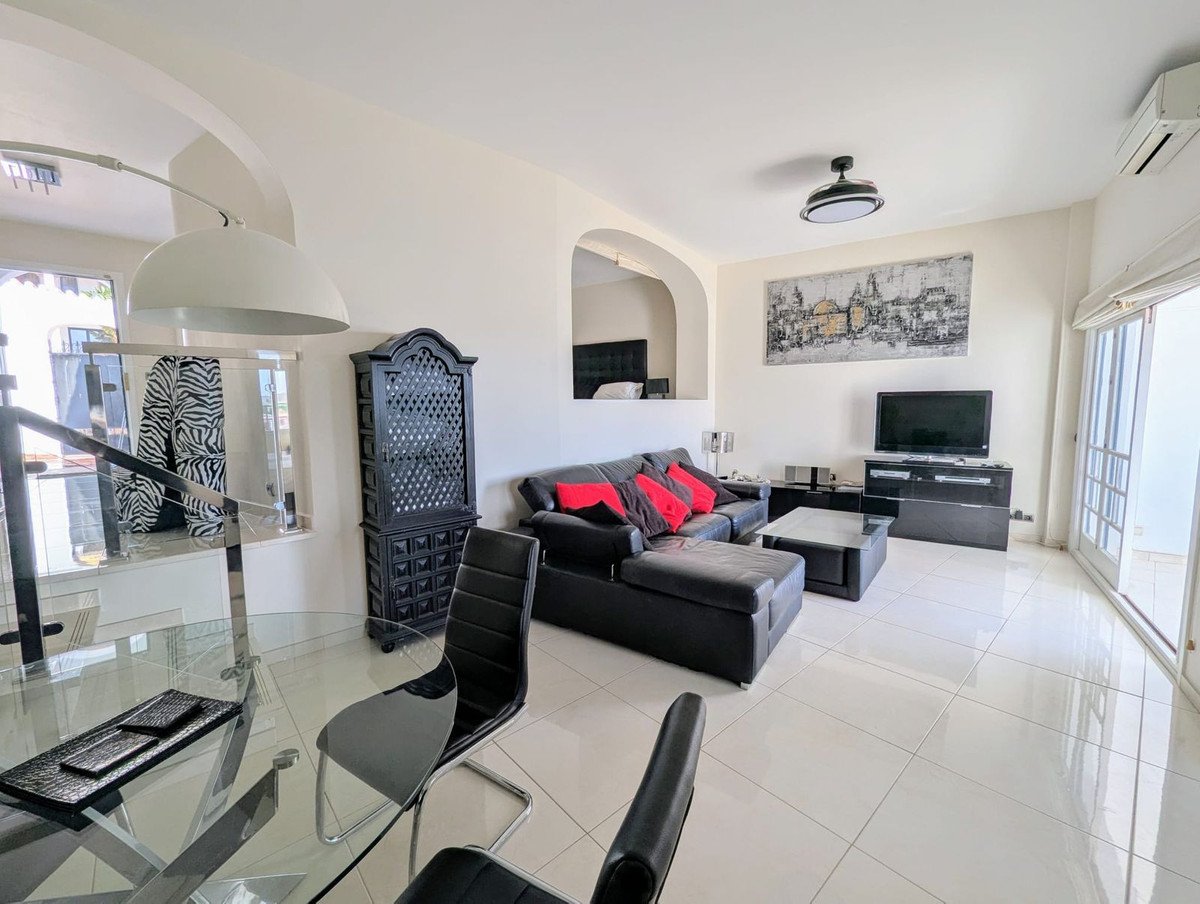 24 photo
