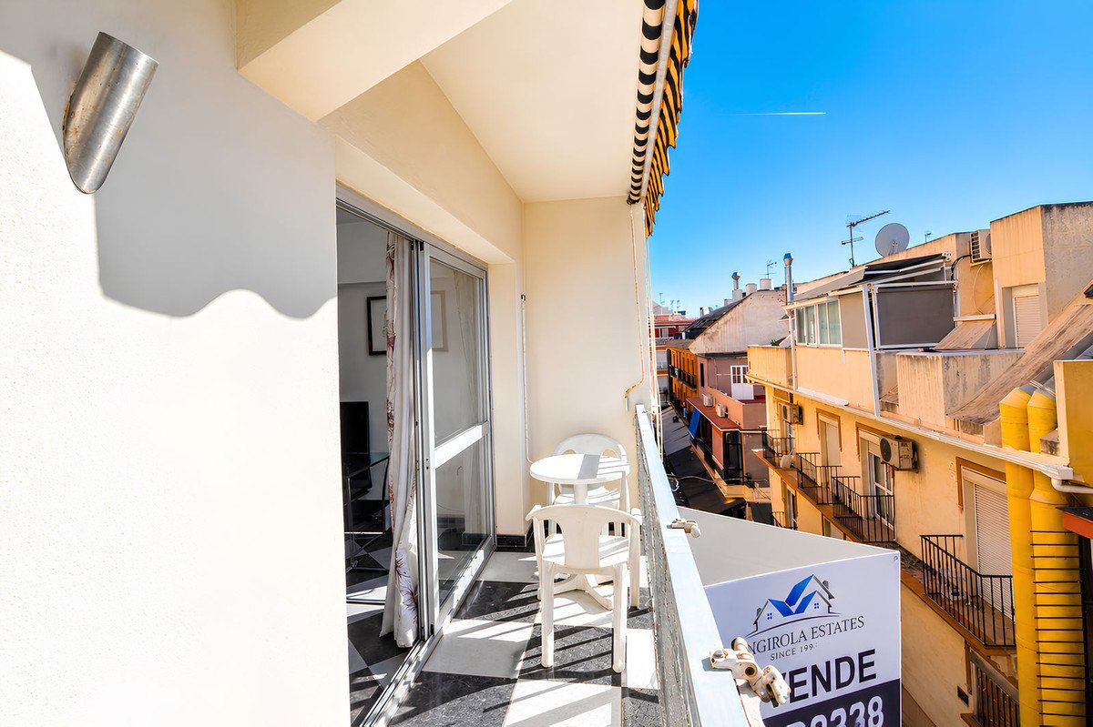 1 Bed Top Floor Apartment in Fuengirola in Fuengirola, Apartment
