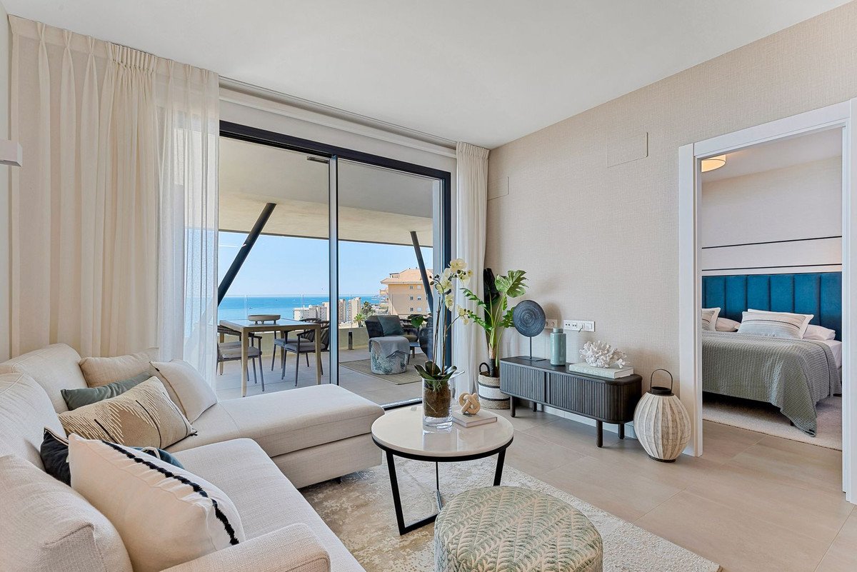 2 Bed Middle Floor Apartment in Fuengirola in Fuengirola, Apartment