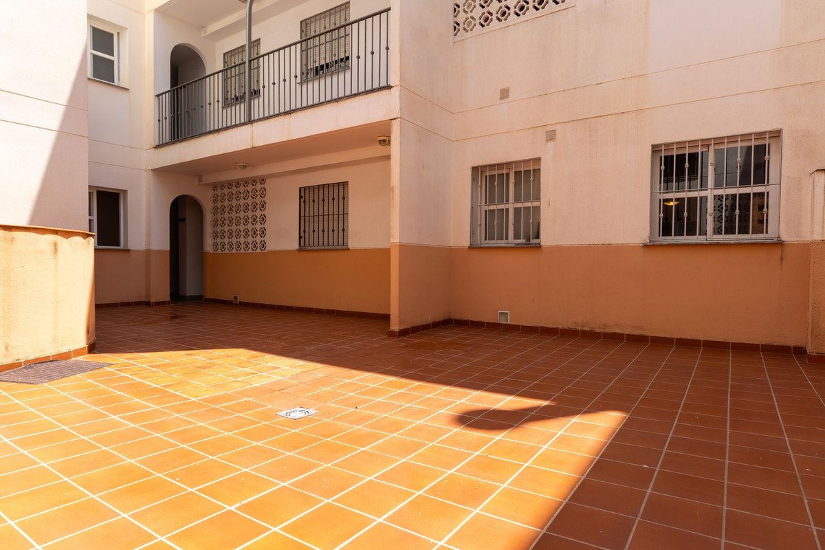 2 Bed Tussenverdieping Appartement in Fuengirola in Fuengirola, 