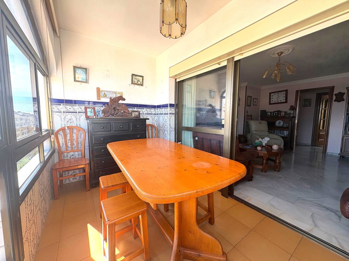 3 Bed شقة في الطابق العلوي in Fuengirola في Fuengirola, شقة