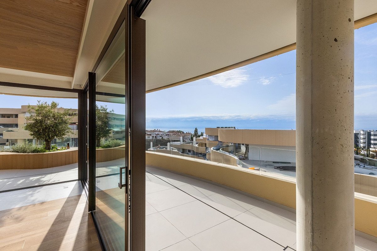 3 Bed Middle Floor Apartment in Fuengirola in Fuengirola, Apartment