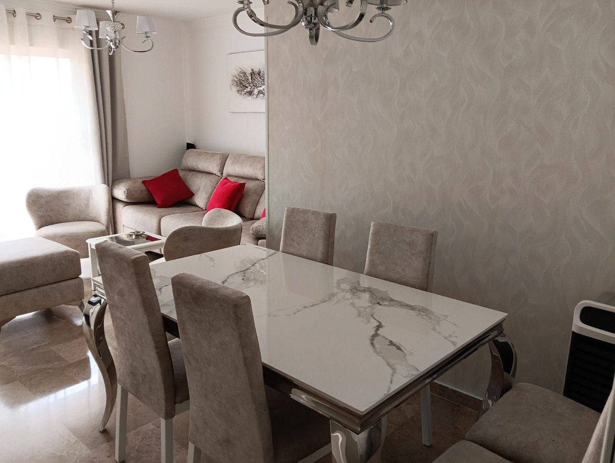 3 Bed Tussenverdieping Appartement in Fuengirola in Fuengirola, 