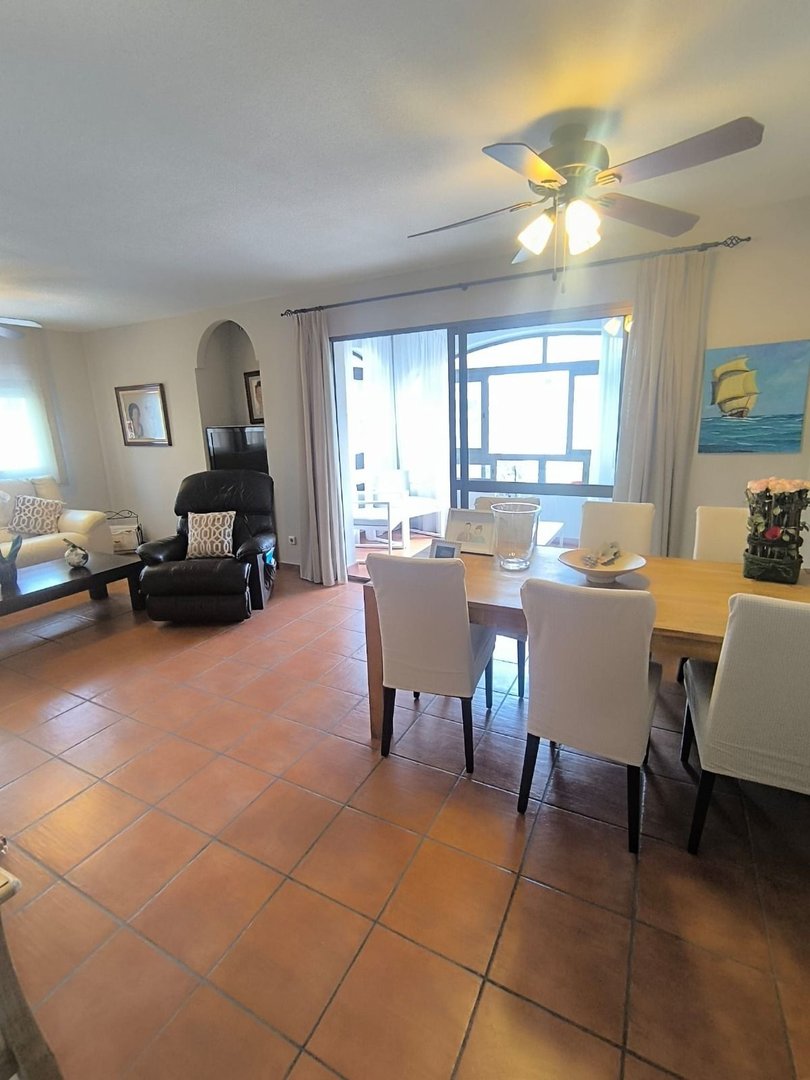 3 Bed Tussenverdieping Appartement in Fuengirola in Fuengirola, 