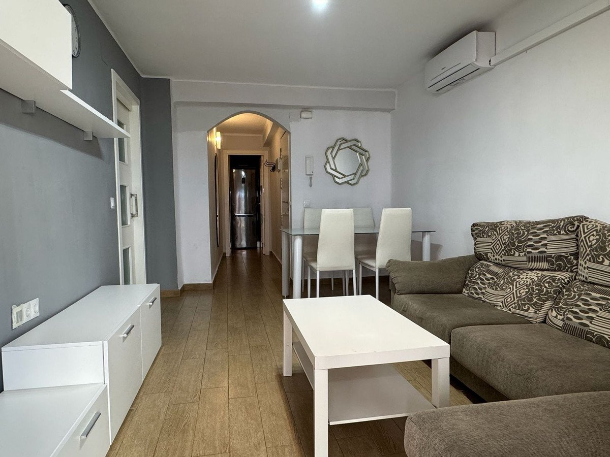 3 Bed Tussenverdieping Appartement in Fuengirola in Fuengirola, 