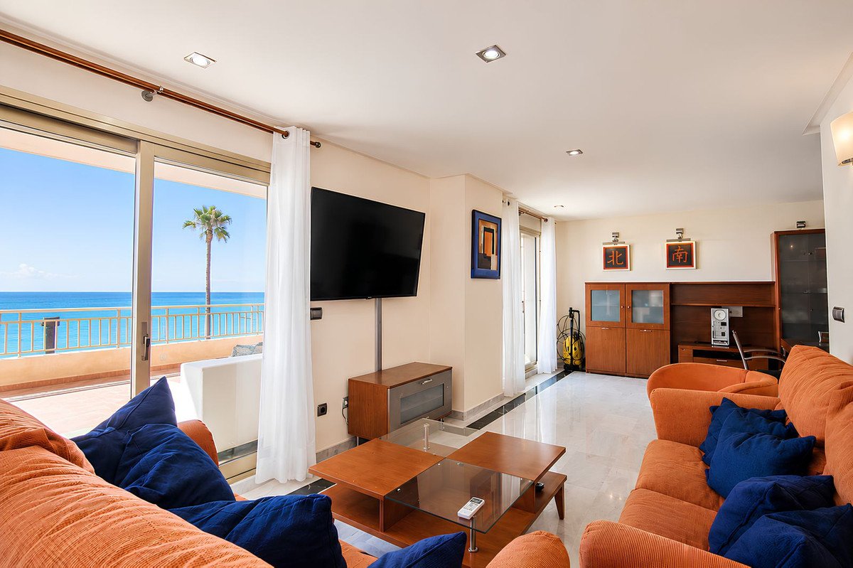 3 Bed Middle Floor Apartment in Fuengirola in Fuengirola, Apartment
