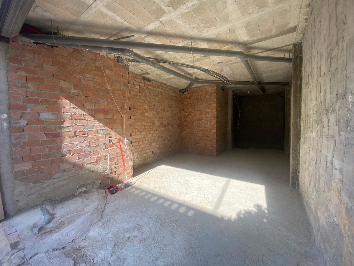 Commercial Premises in Fuengirola في Fuengirola — أملاك تجارية