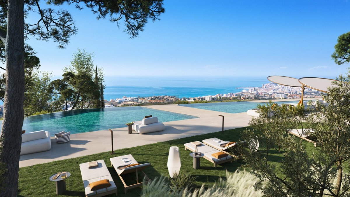 2 Bed New Development in Fuengirola in Fuengirola, 
