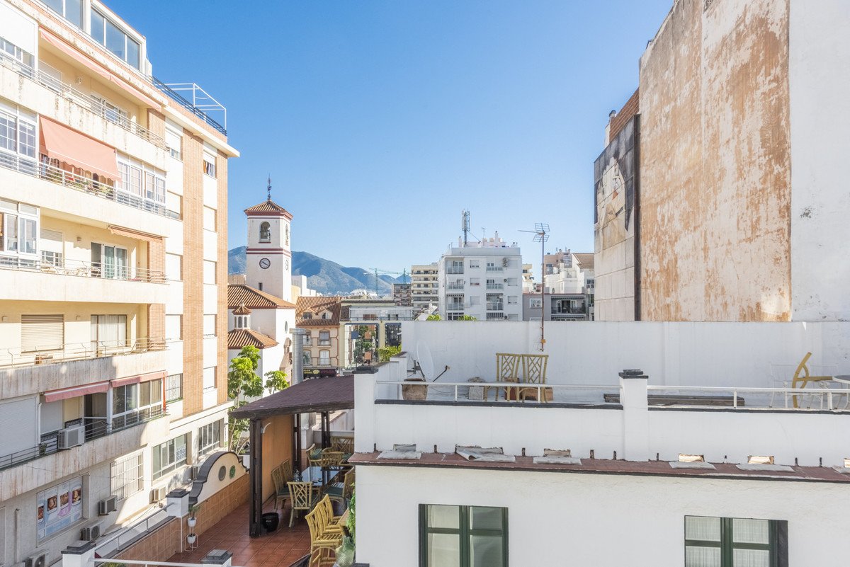 1 Bed بنتهاوس in Fuengirola في Fuengirola, بينت هاوس