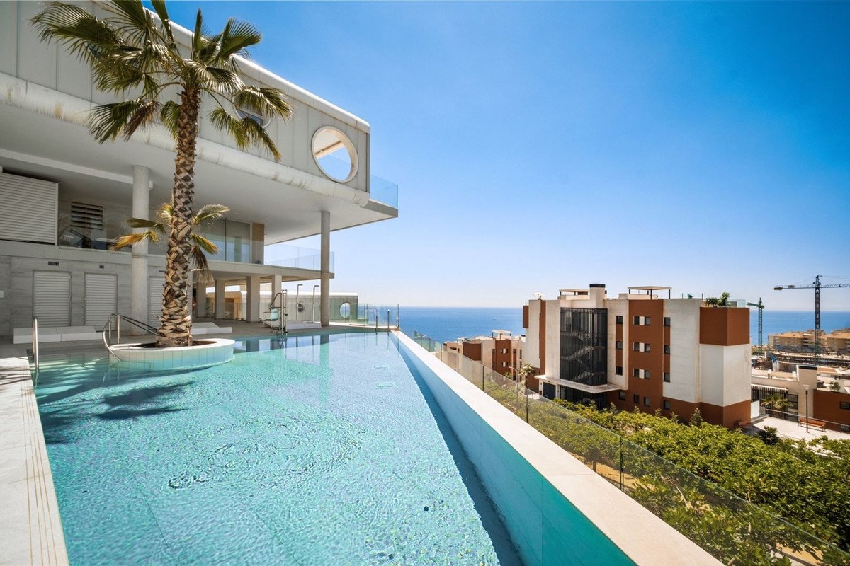 4 Bed Penthouse in Fuengirola in Fuengirola, 