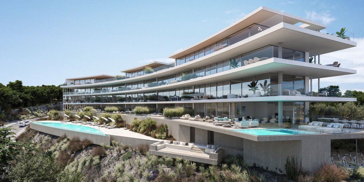2 Bed Middle Floor Apartment in Fuengirola