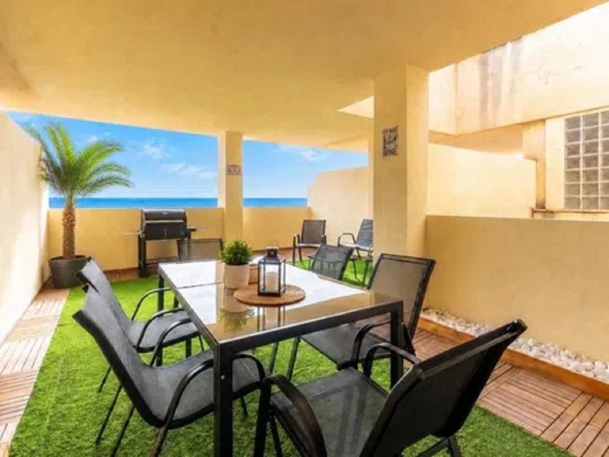 2 Bed Middle Floor Apartment in Torreblanca in Torreblanca, Apartment