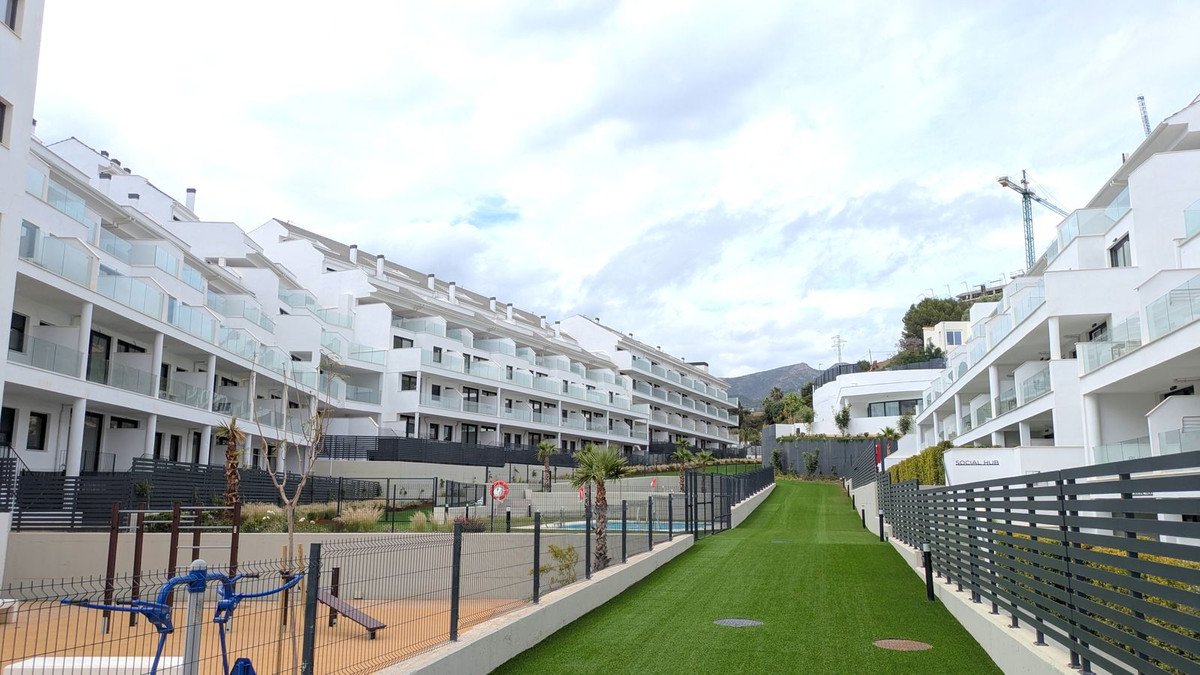 2 Bed Tussenverdieping Appartement in Torreblanca in Torreblanca, 