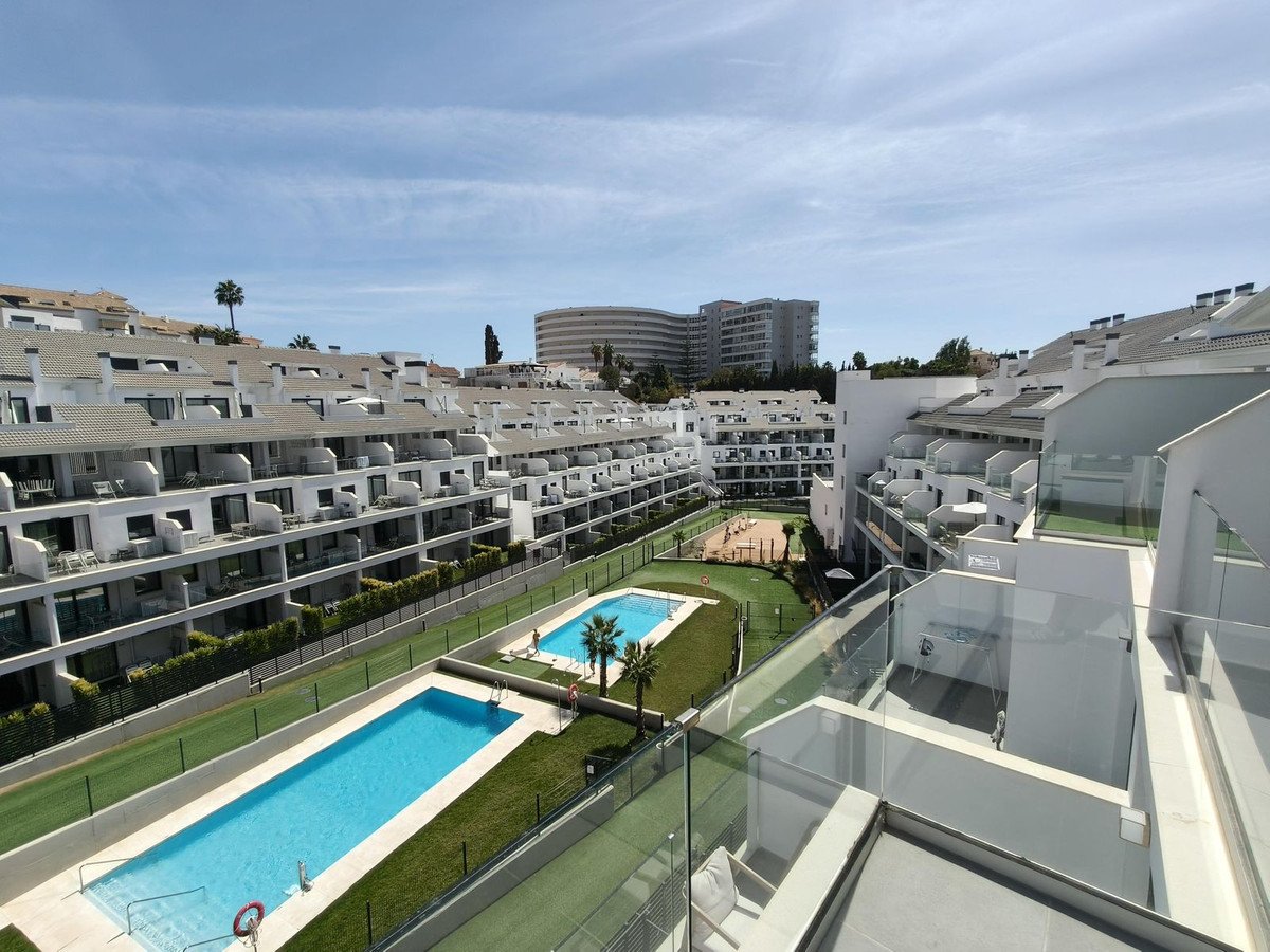 2 Bed Middle Floor Apartment in Torreblanca