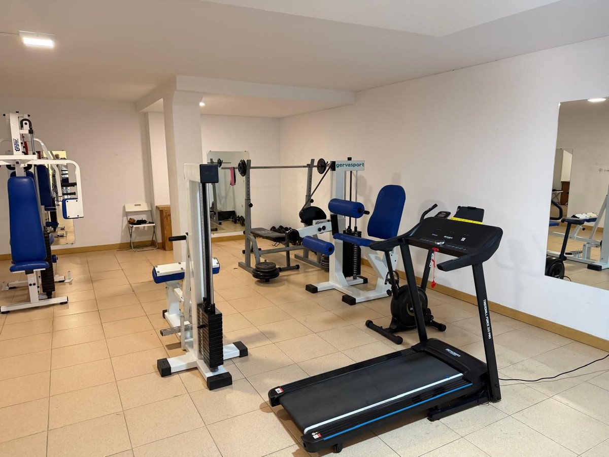 2 Bed شقة في الطابق الأوسط in Torreblanca في Torreblanca, شقة