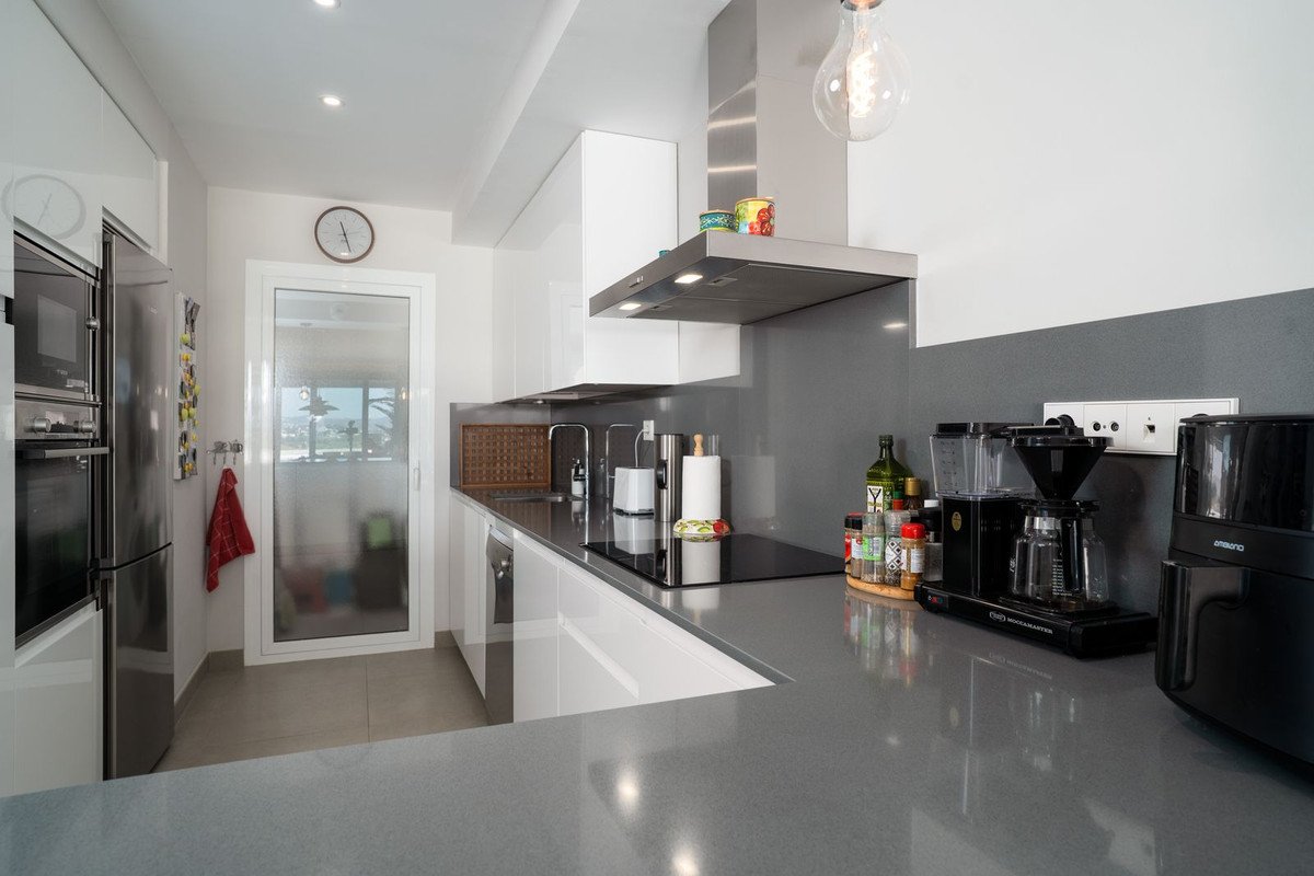 2 Bed Middle Floor Apartment in Torreblanca in Torreblanca, Apartment
