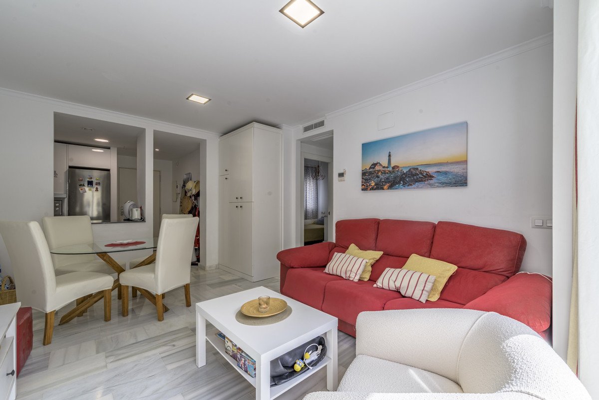 3 Bed Middle Floor Apartment in Los Boliches in Los Boliches, Apartment