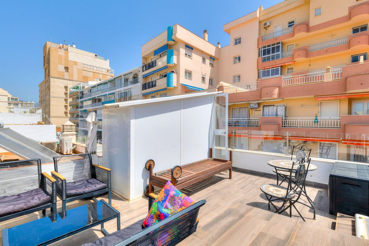 1 Bed Penthouse in Los Boliches in Los Boliches, 