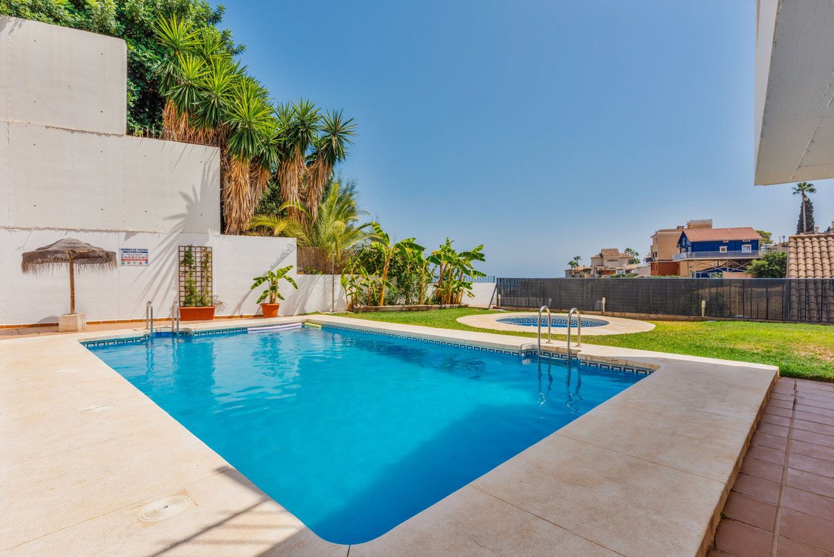 2 Bed Townhouse in Torreblanca in Torreblanca, Townhouse