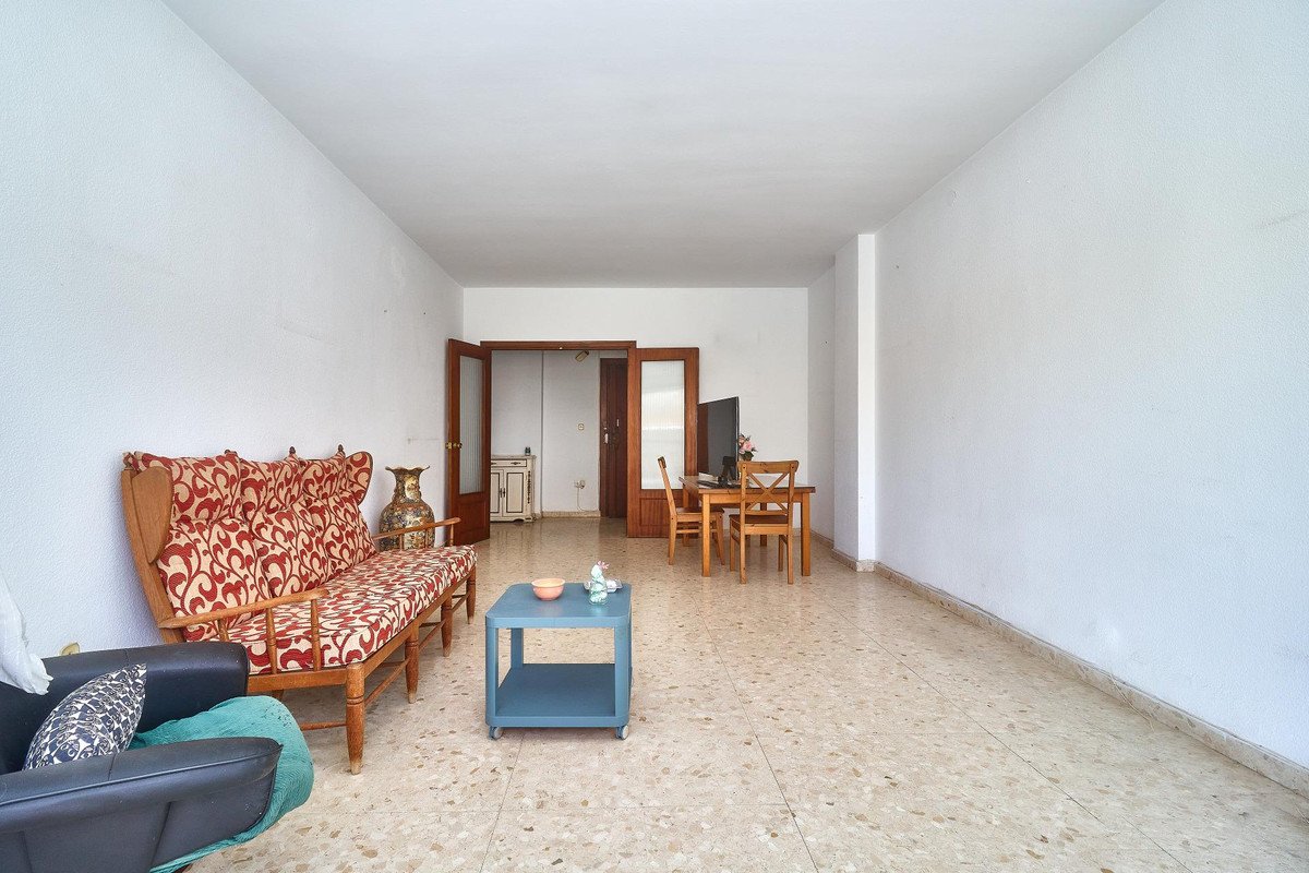3 Bed Tussenverdieping Appartement in Fuengirola in Fuengirola, 