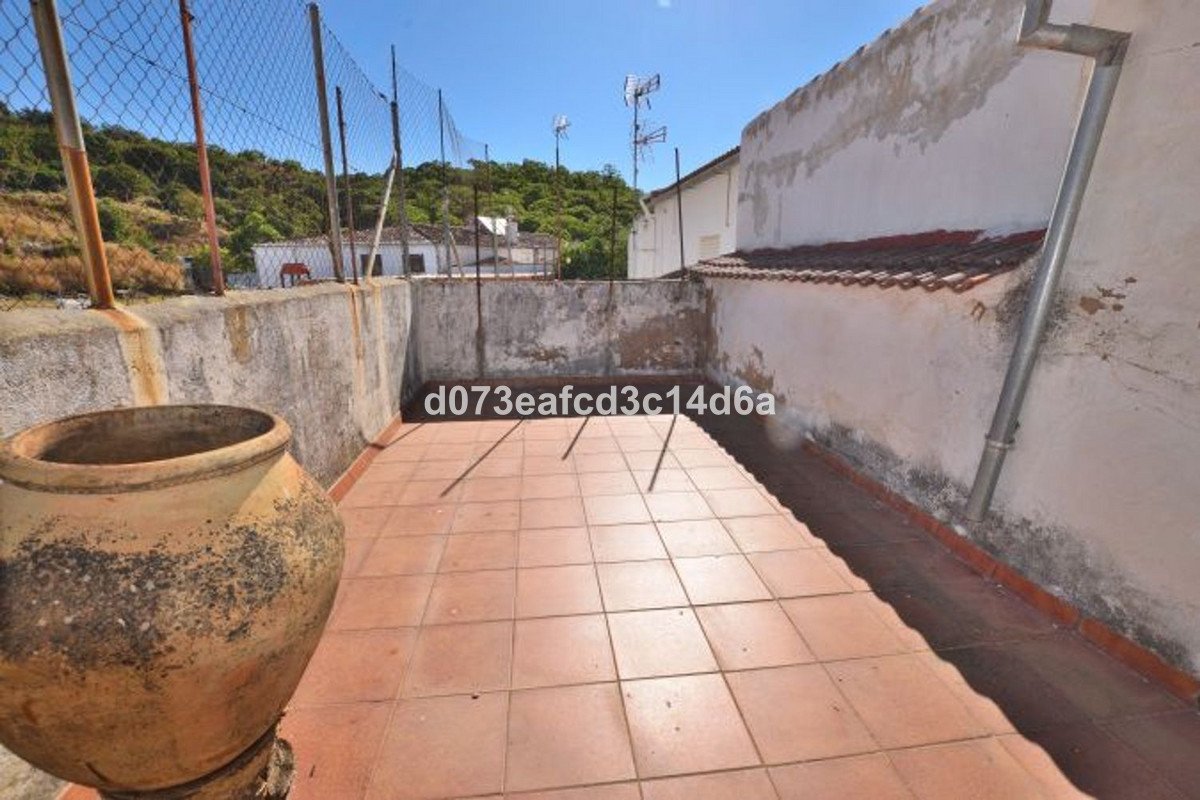 4 Bed Rijtjeshuis in Faraján in Faraján, Townhouse