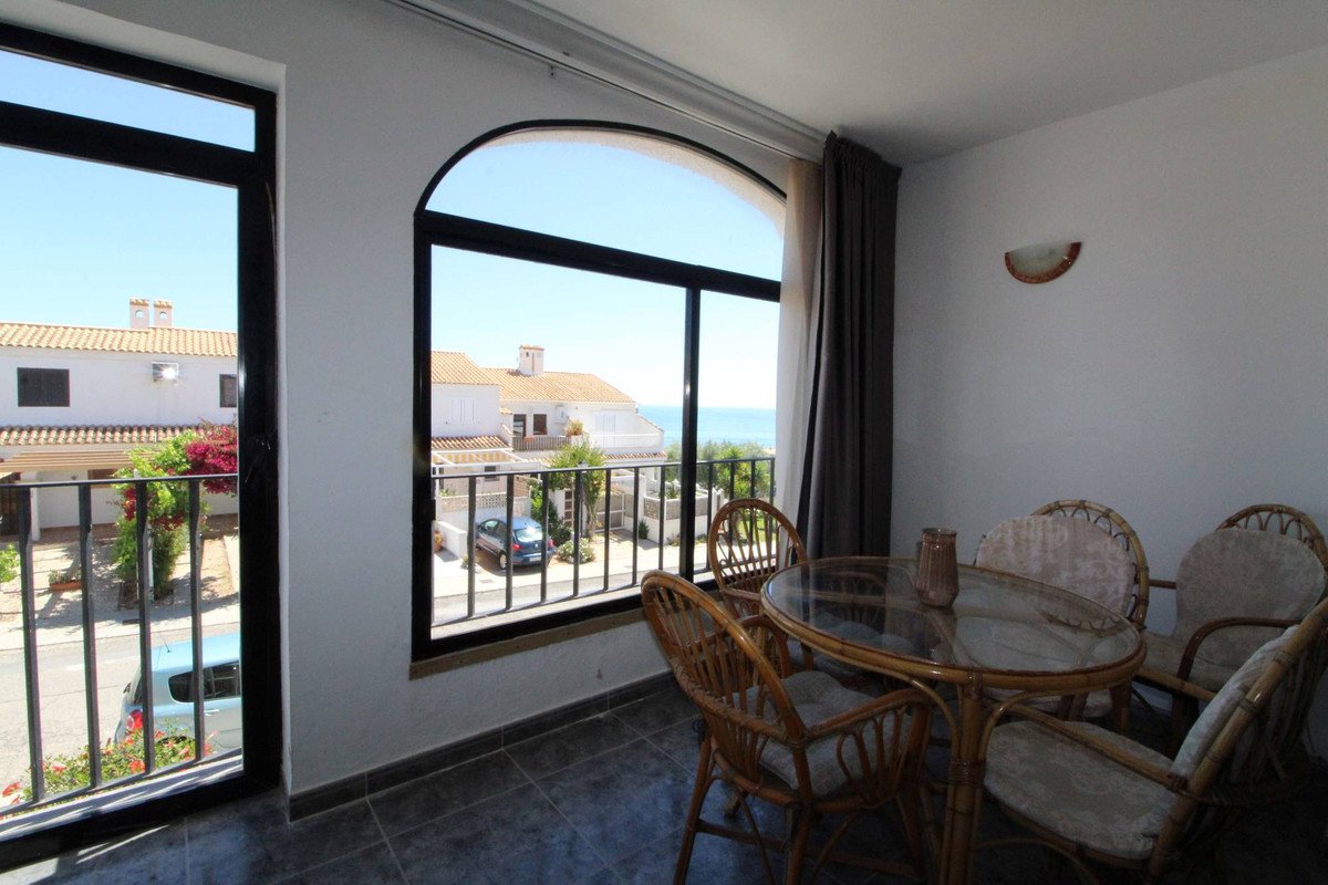 2 Bed Reihenhaus in Gran Alacant in Gran Alacant, Reihenhaus