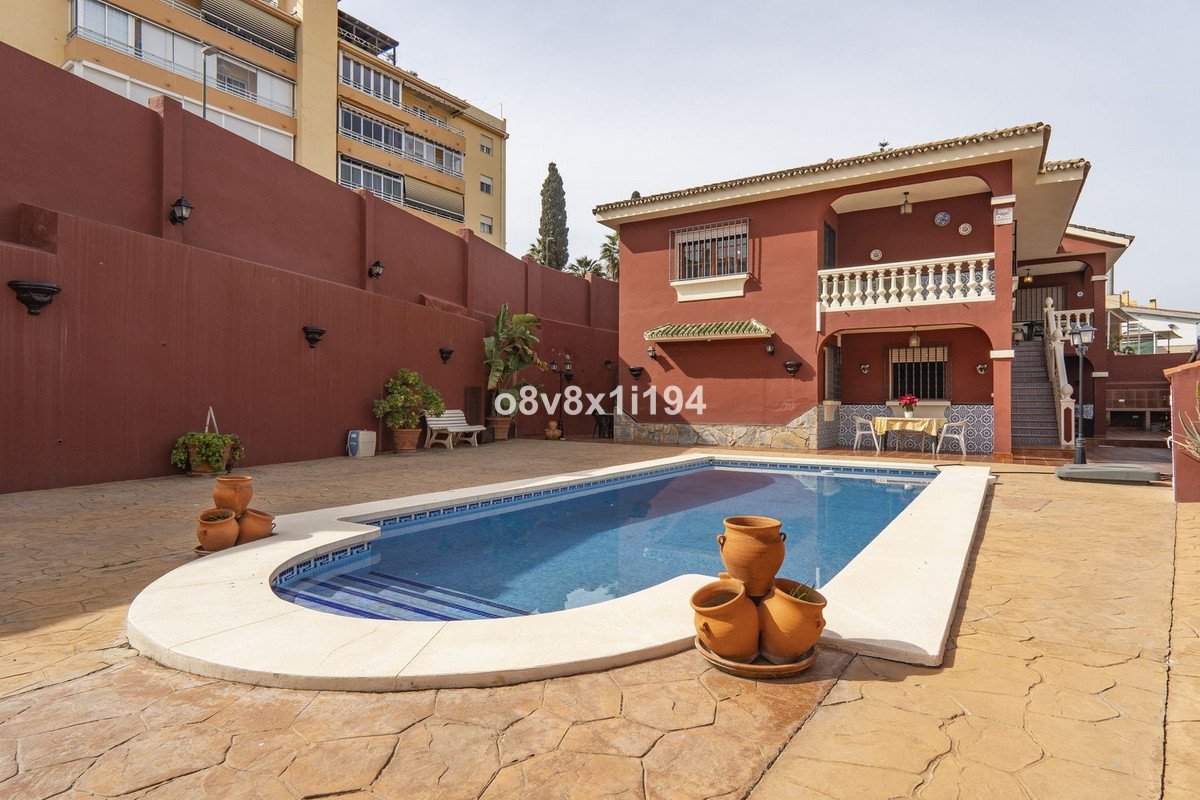 7 Bed فيلا مستقلة in Ciudad Jardín في Ciudad Jardín, 