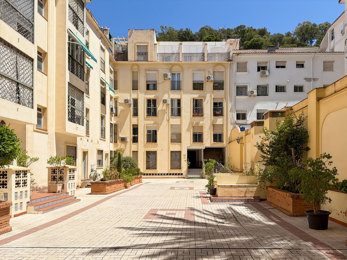 3 Bed Tussenverdieping Appartement in La Victoria in La Victoria, 
