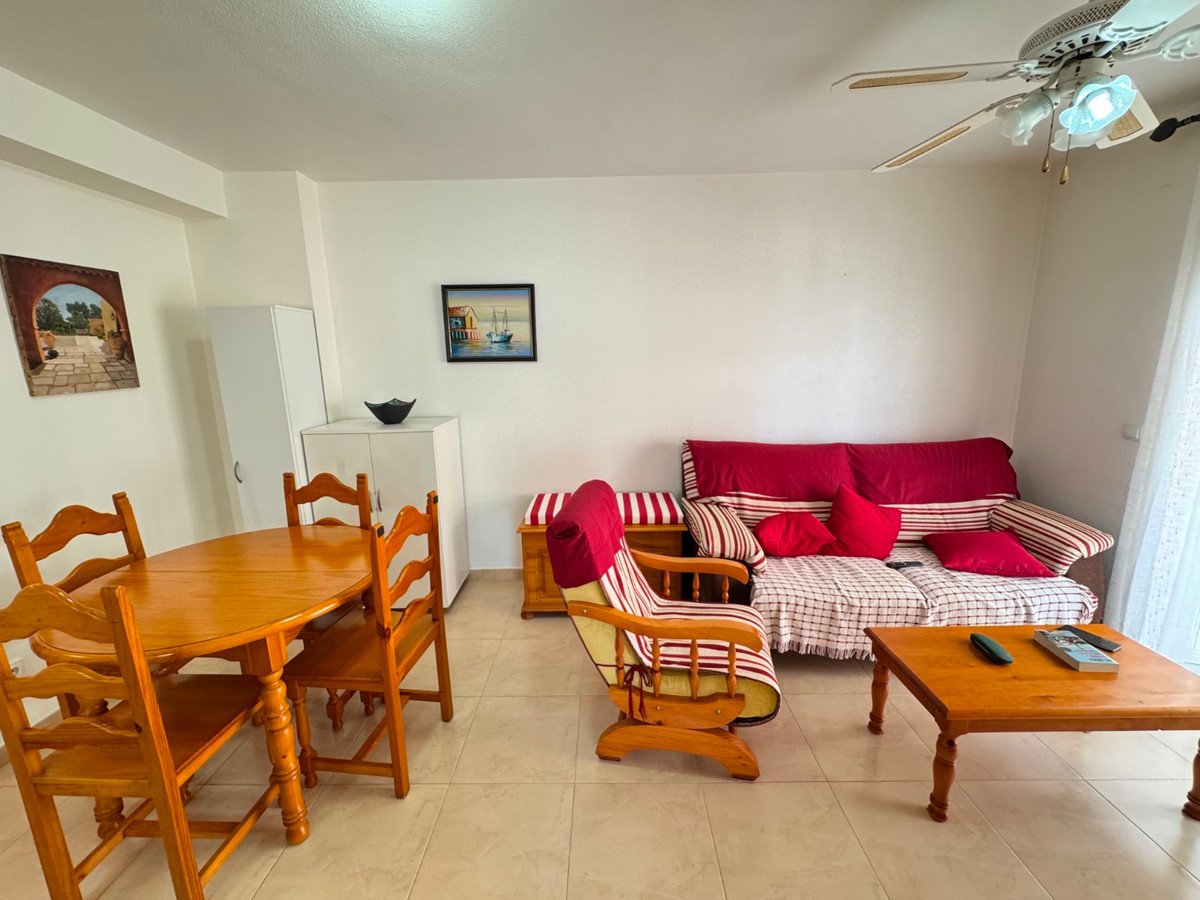 3 Bed Middle Floor Apartment in Guardamar del Segura