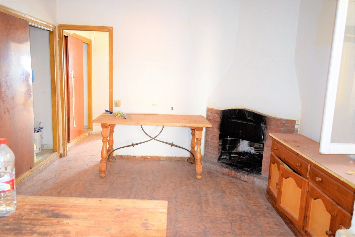 4 Bed Middle Floor Apartment in Guardamar del Segura in Guardamar del Segura — Apartment