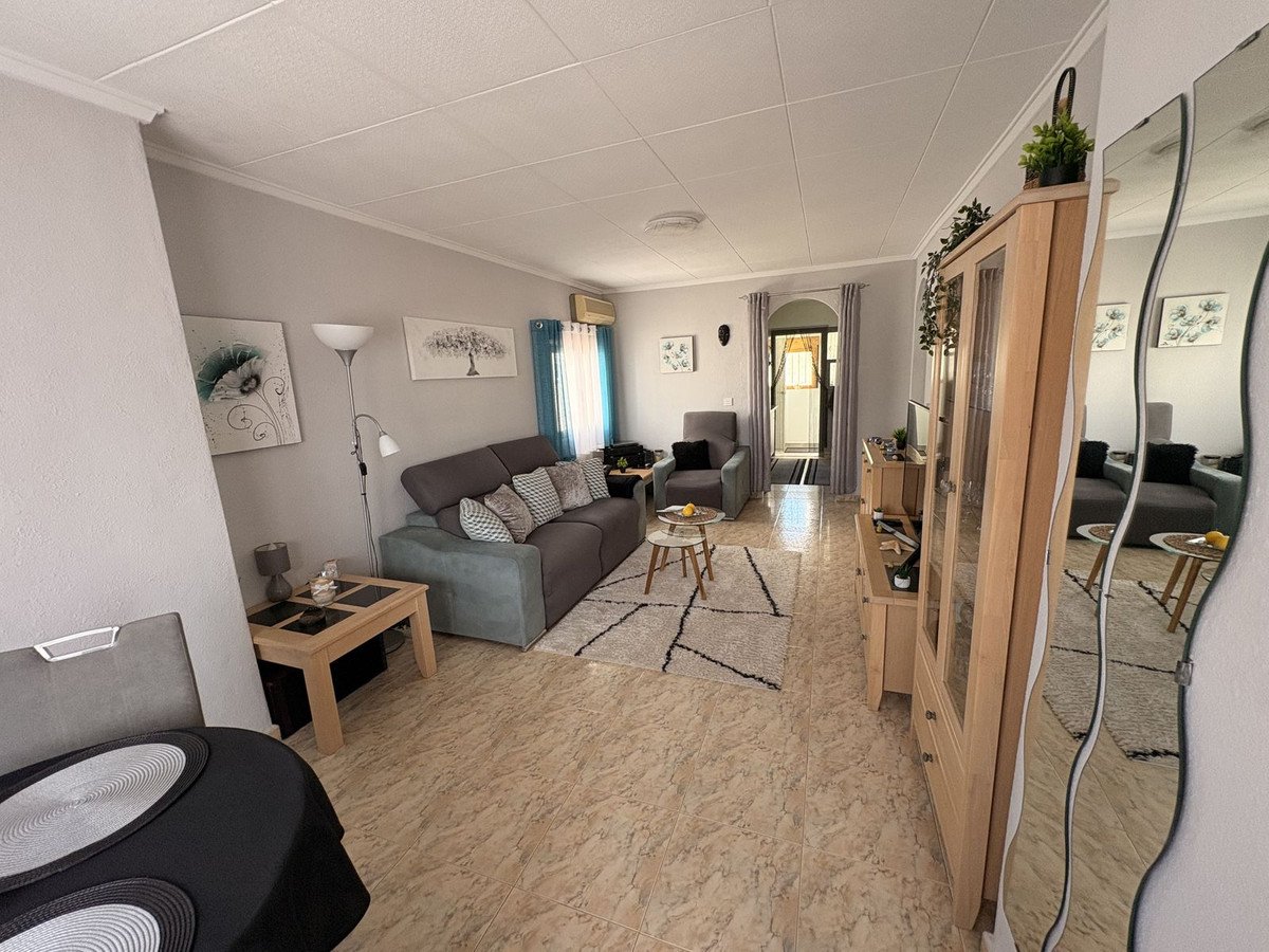 3 Bed Vrijstaande Villa in La Marina in La Marina, Vrijstaande villa
