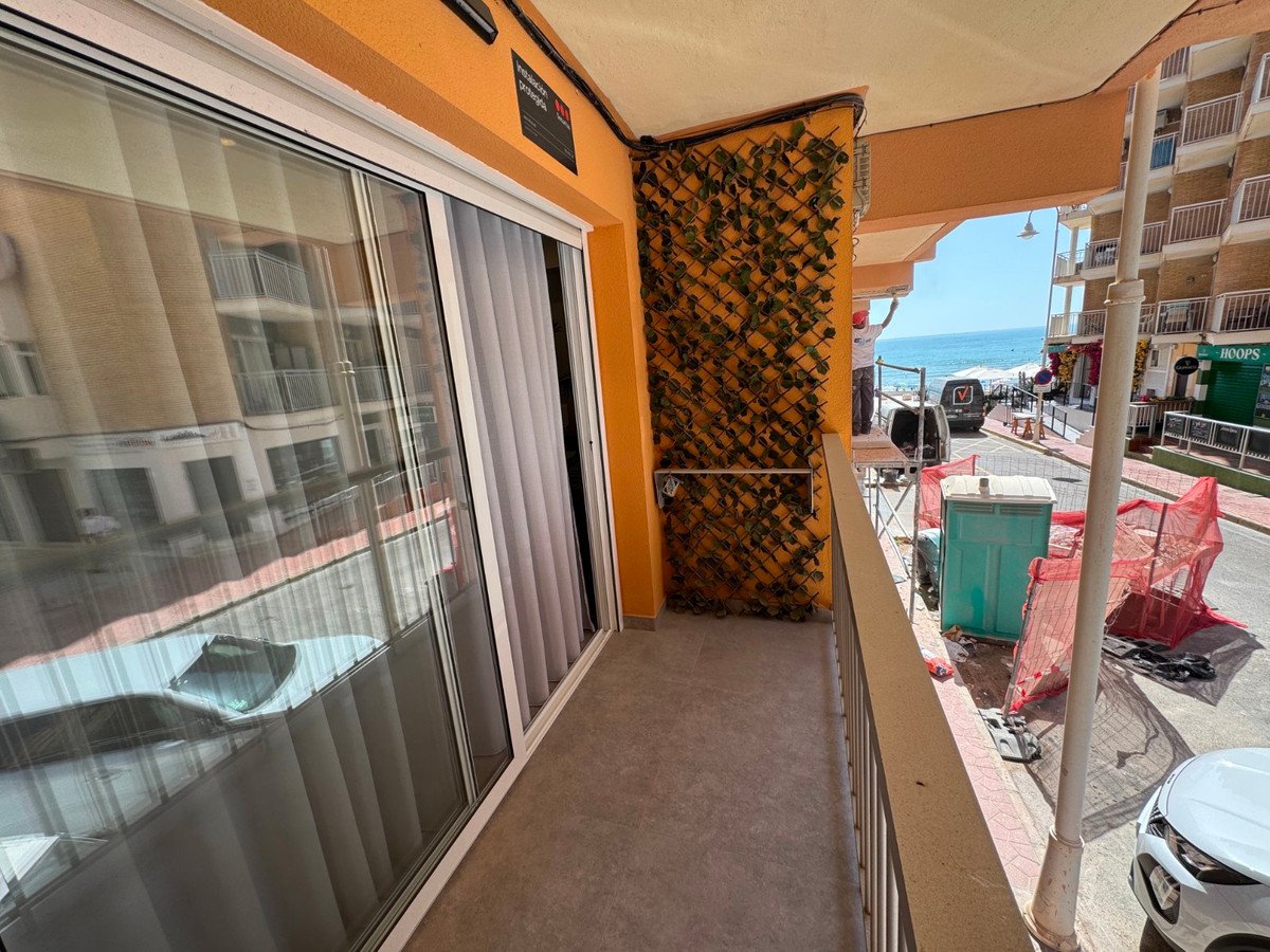 3 Bed شقة في الطابق الأرضي in Guardamar del Segura في Guardamar del Segura, 